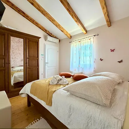 Casa Rustica Bed and Breakfast
