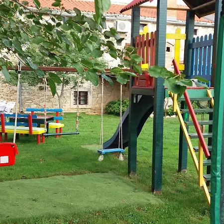 Casa Rustica Bed & Breakfast 4*