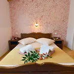 Casa Rustica Bed & Breakfast