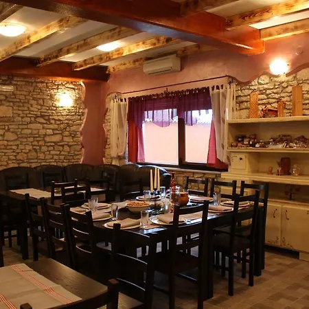 Couette-café Casa Rustica 4*
